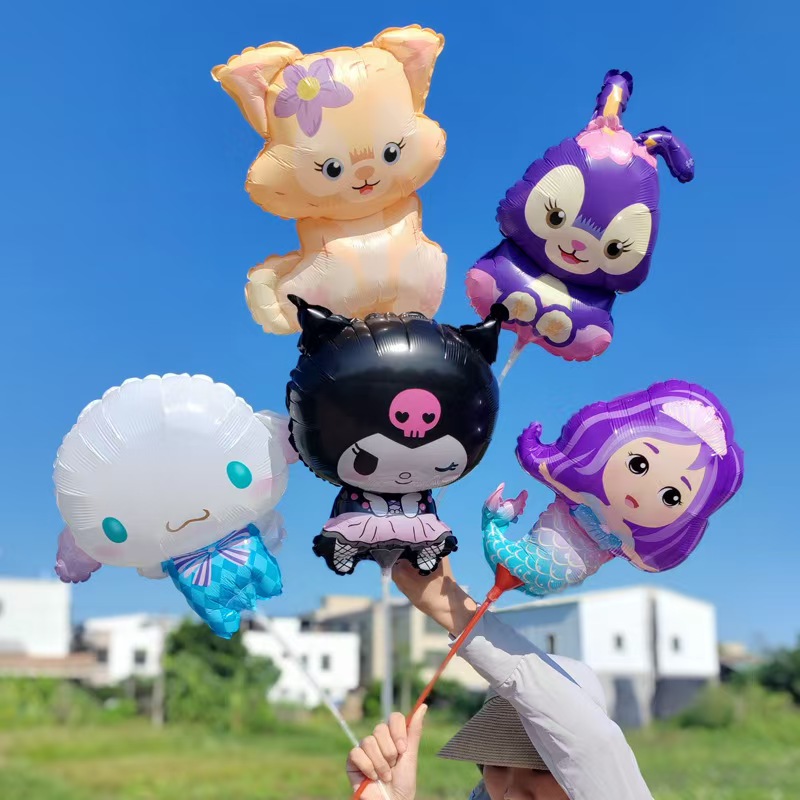 ลูกโป่งฟอยล์ขนาดเล็กบนแท่ง