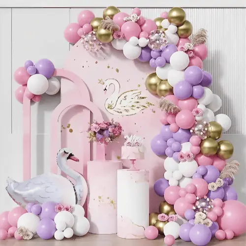 ซุ้มลูกโป่งหงส์